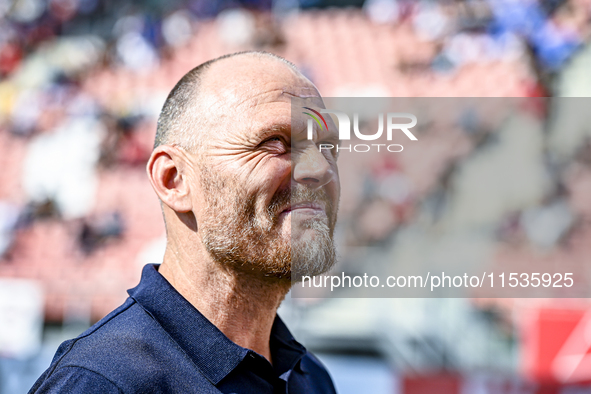 FC Twente trainer Joseph Oosting during the match Utrecht - Twente at the Stadium Galgenwaard for the Dutch Eredivisie 4th round season 2024...