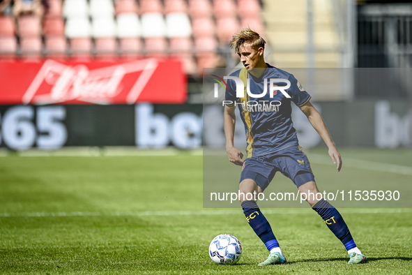 FC Twente player Max Bruns during the match Utrecht vs. Twente at Stadium Galgenwaard for the Dutch Eredivisie 4th round season 2024-2025 in...