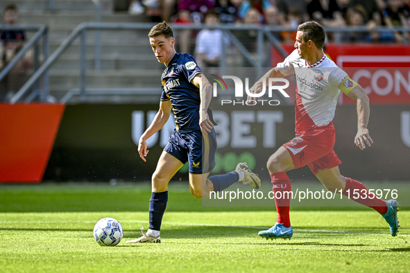 FC Twente player Daan Rots and FC Utrecht player Nick Viergever during the match Utrecht vs. Twente at Stadium Galgenwaard for the Dutch Ere...