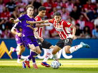 Go Ahead Eagles player Jakob Breum and PSV player Richard Ledezma during the match PSV vs. Go Ahead Eagles at the Philips Stadium for the Du...