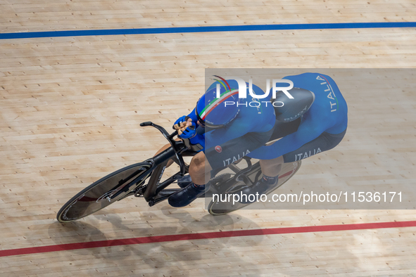 Bernard Lorenzo with pilot Plebani Davide of Italy in action during the Para Cycling Track - Men's B 1000m Time Trial at the National Velodr...