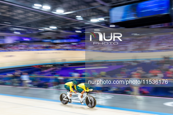 Gallagher Jessica (B) with the Pilot Ward Caitlin of Australia in action during the Para Cycling Track - Women's B 3000m Individual Pursuit...