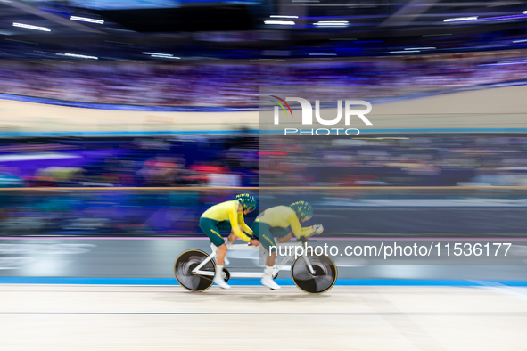 Gallagher Jessica (B) with the Pilot Ward Caitlin of Australia in action during the Para Cycling Track - Women's B 3000m Individual Pursuit...