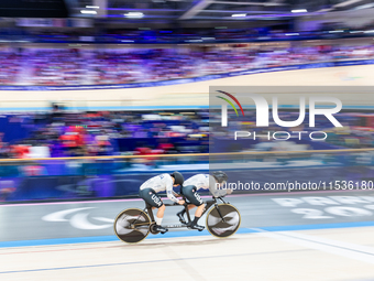 Hannah Chadwick (B) with pilot Skyler Espinoza of the USA competes in the Para Cycling Track - Women's B 3000m Individual Pursuit at the Nat...