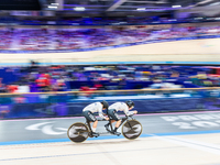 Hannah Chadwick (B) with pilot Skyler Espinoza of the USA competes in the Para Cycling Track - Women's B 3000m Individual Pursuit at the Nat...