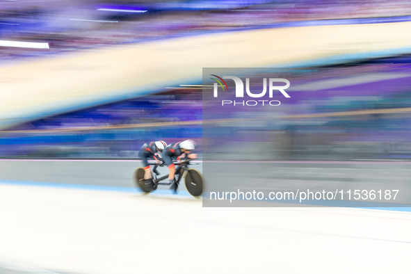 Unwin Sophie with the pilot Holl Jenny of the UK competes in the Para Cycling Track - Women's B 3000m Individual Pursuit at the National Vel...