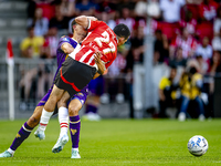 Go Ahead Eagles player Mats Deijl and PSV player Hirving Lozano during the match PSV vs. Go Ahead Eagles at the Philips Stadium for the Dutc...