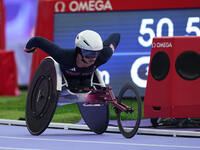 Samantha Kinghorn of Great Britain in action in Women's 800m - T53 Final during the Paris 2024 Paralympic Games at Stade de France on Septem...