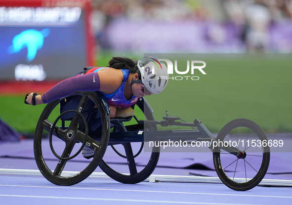 Chelsea Stein of United States of America in action in Women's 800m - T53 Final during the Paris 2024 Paralympic Games at Stade de France on...