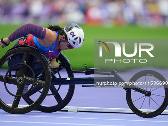 Chelsea Stein of United States of America in action in Women's 800m - T53 Final during the Paris 2024 Paralympic Games at Stade de France on...