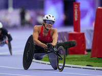 Catherine Debrunner of Switzerland in action in Women's 800m - T53 Final during the Paris 2024 Paralympic Games at Stade de France on Septem...