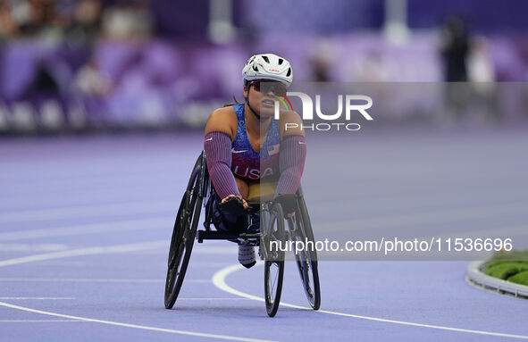 Chelsea Stein of United States of America in action in Women's 800m - T53 Final during the Paris 2024 Paralympic Games at Stade de France on...