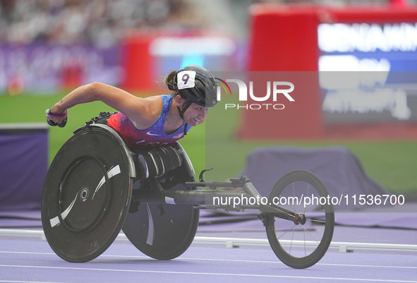 Hannah Dederick of United States of America in action in Women's 800m - T54 Final during the Paris 2024 Paralympic Games at Stade de France...