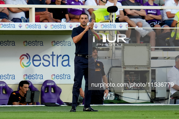 Raffaele Palladino head coach of ACF Fiorentina gestures during the Serie A Enilive match between ACF Fiorentina and AC Monza at Stadio Arte...