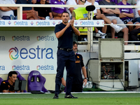 Raffaele Palladino head coach of ACF Fiorentina gestures during the Serie A Enilive match between ACF Fiorentina and AC Monza at Stadio Arte...