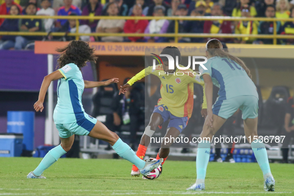 Karla Torres of Colombia fights for the ball against Indiana Dos Santos of Australia during the 2024 FIFA U-20 Women's World Cup match betwe...