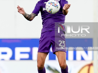 Andrea Colpani of ACF Fiorentina controls the ball during the Serie A Enilive match between ACF Fiorentina and AC Monza at Stadio Artemio Fr...