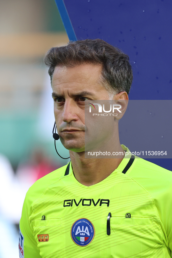 Referee Colombo officiates the Italian Serie A football match between ACF Fiorentina and AC Monza in Florence, Italy, on September 1, 2024,...