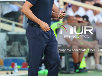 Head Coach Raffaele Palladino of ACF Fiorentina looks on during the Italian Serie A football match between ACF Fiorentina and AC Monza in Fl...