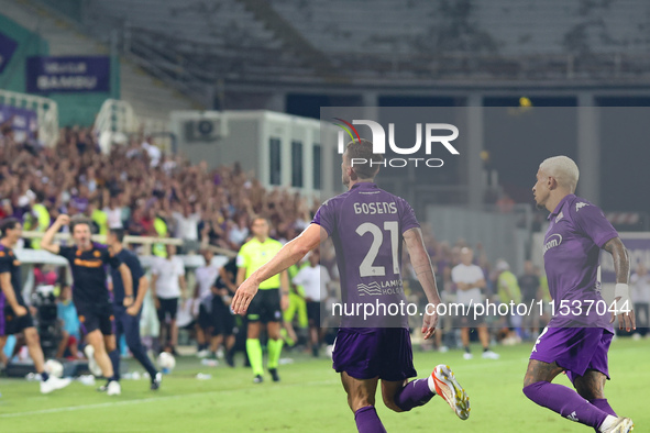 Robin Gosens of ACF Fiorentina celebrates after scoring his team's goal during the Italian Serie A football match between ACF Fiorentina and...