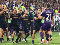 Robin Gosens of ACF Fiorentina celebrates after scoring his team's goal during the Italian Serie A football match between ACF Fiorentina and...