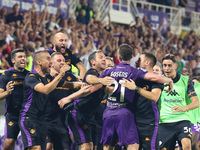 Robin Gosens of ACF Fiorentina celebrates after scoring his team's goal during the Italian Serie A football match between ACF Fiorentina and...