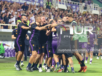 Robin Gosens of ACF Fiorentina celebrates after scoring his team's goal during the Italian Serie A football match between ACF Fiorentina and...