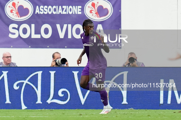 Moise Kean of ACF Fiorentina celebrates after scoring first goal during the Serie A Enilive match between ACF Fiorentina and AC Monza at Sta...