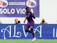 Moise Kean of ACF Fiorentina celebrates after scoring first goal during the Serie A Enilive match between ACF Fiorentina and AC Monza at Sta...