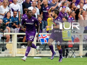 Moise Kean of ACF Fiorentina celebrates after scoring first goal during the Serie A Enilive match between ACF Fiorentina and AC Monza at Sta...