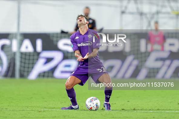 Danilo Cataldi of ACF Fiorentina looks dejected during the Serie A Enilive match between ACF Fiorentina and AC Monza at Stadio Artemio Franc...