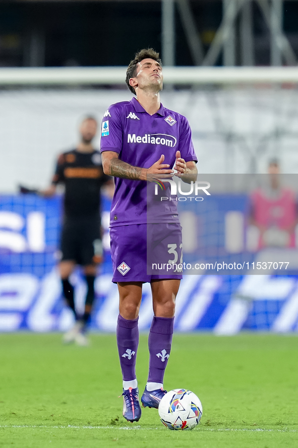 Danilo Cataldi of ACF Fiorentina looks dejected during the Serie A Enilive match between ACF Fiorentina and AC Monza at Stadio Artemio Franc...