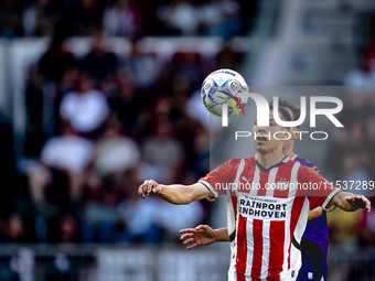 PSV player Hirving Lozano plays during the match PSV vs. Go Ahead Eagles at the Philips Stadium for the Dutch Eredivisie 4th round season 20...