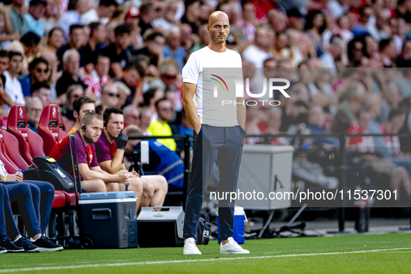 Go Ahead Eagles trainer Paul Simonis during the match PSV vs. Go Ahead Eagles at the Philips Stadium for the Dutch Eredivisie 4th round seas...