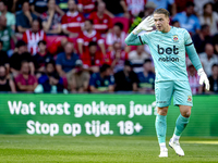 Go Ahead Eagles goalkeeper Luca Plogmann plays during the match PSV vs. Go Ahead Eagles at the Philips Stadium for the Dutch Eredivisie 4th...