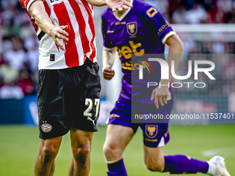 PSV player Hirving Lozano plays during the match PSV vs. Go Ahead Eagles at the Philips Stadium for the Dutch Eredivisie 4th round season 20...