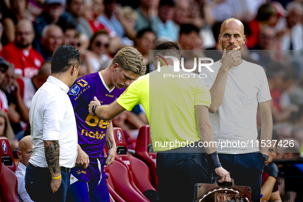 Go Ahead Eagles trainer Paul Simonis during the match PSV vs. Go Ahead Eagles at the Philips Stadium for the Dutch Eredivisie 4th round seas...