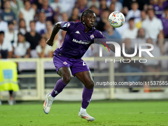 Moise Kean of ACF Fiorentina controls the ball during the Serie A Enilive match between ACF Fiorentina and AC Monza at Stadio Artemio Franch...