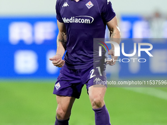 Robin Gosens of ACF Fiorentina in action during the Serie A Enilive match between ACF Fiorentina and AC Monza at Stadio Artemio Franchi on S...