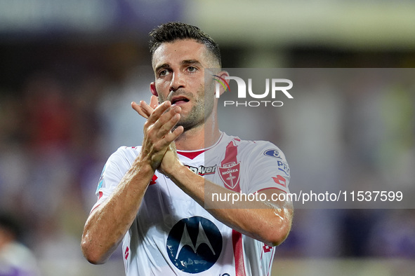 Roberto Gagliardini of AC Monza applauds his supporters during the Serie A Enilive match between ACF Fiorentina and AC Monza at Stadio Artem...