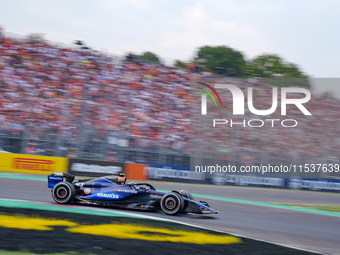 Franco Colapinto of Argentina drives the (43) Williams Racing during the Race of the Formula 1 Pirelli Gran Premio d'Italia 2024 in Monza, I...