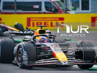 Max Verstappen of the Netherlands drives the Oracle Red Bull Racing RB20 during the Race of the Formula 1 Pirelli Gran Premio d'Italia 2024...