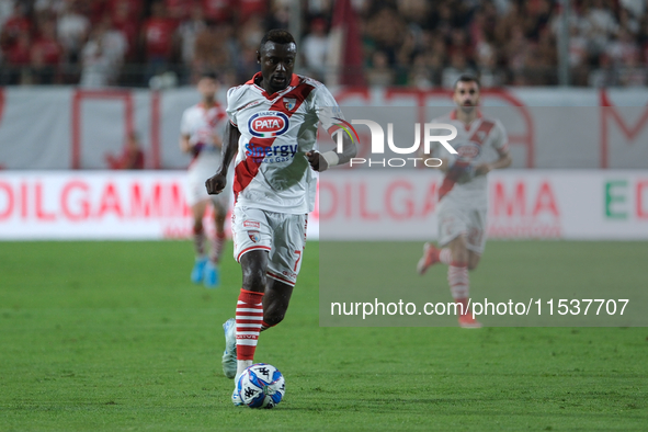 Davis Mensah of Mantova 1911 carries the ball during the Italian Serie B soccer championship football match between Mantova Calcio 1911 and...