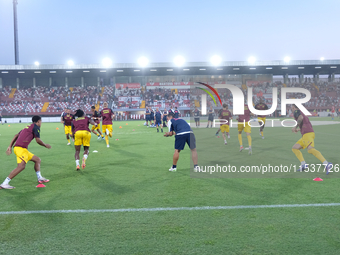 US Salernitana 1919 warms up during the Italian Serie B soccer championship match between Mantova Calcio 1911 and US Salernitana 1919 at Dan...