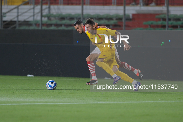 Lorenzo Amatucci of US Salernitana 1919 during the Italian Serie B soccer championship football match between Mantova Calcio 1911 and US Sal...