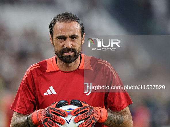 Carlo Pinsoglio during the Serie A 2024-2025 match between Juventus and Roma in Turin, Italy, on September 1, 2024 