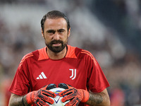 Carlo Pinsoglio during the Serie A 2024-2025 match between Juventus and Roma in Turin, Italy, on September 1, 2024 (