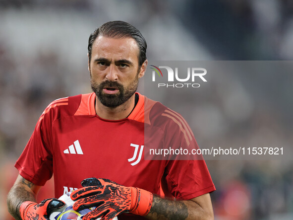 Carlo Pinsoglio during the Serie A 2024-2025 match between Juventus and Roma in Turin, Italy, on September 1, 2024 