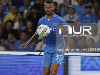 Leonardo Spinazzola of Napoli controls the ball during the Serie A soccer match between SSC Napoli and Parma Calcio at Stadio Maradona in Na...