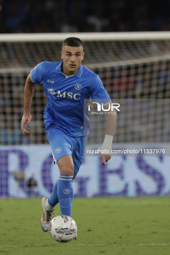 Alessandro Buongiorno of Napoli controls the ball during the Serie A soccer match SSC Napoli vs. Parma Calcio at Stadio Maradona in Naples,...